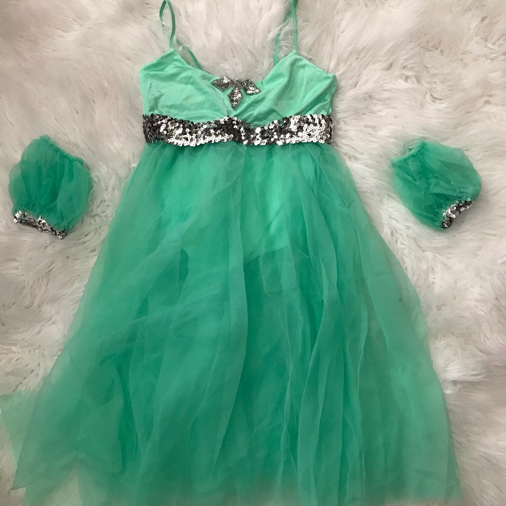 Beautiful vintage dance costume mint size medium